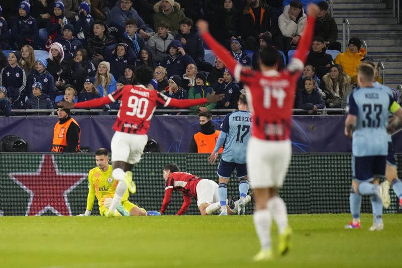 Slovan Milan Pulisic celebrazione