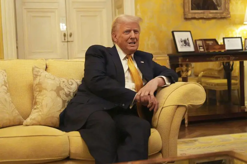 "Zelensky vuole un accordo con la Russia": Trump spinge per la fine della guerra in Ucraina