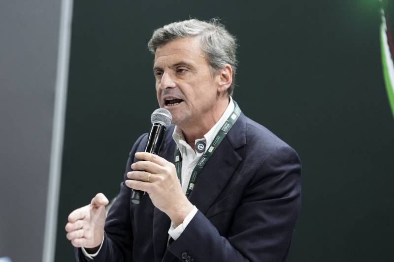 Tutti i flop del maestrino Calenda