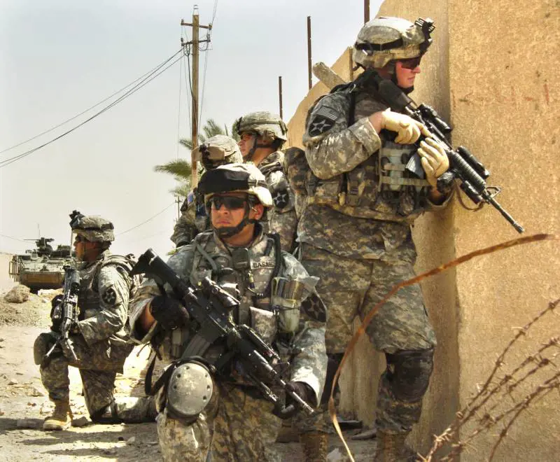 Analisi predittive, intelligenza artificiale e droni: la svolta Usa nella guerra elettromagnetica