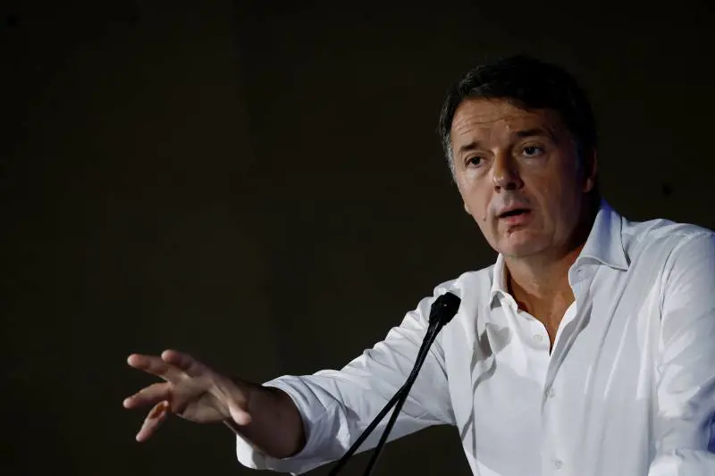 Botta e risposta con Renzi sui soldi arabi. "Buon senso", "No, norma ad personam"