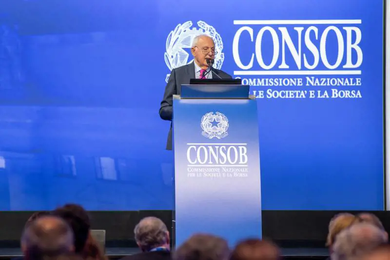 Legge Capitali, 32 accademici bocciano il sondaggio Consob