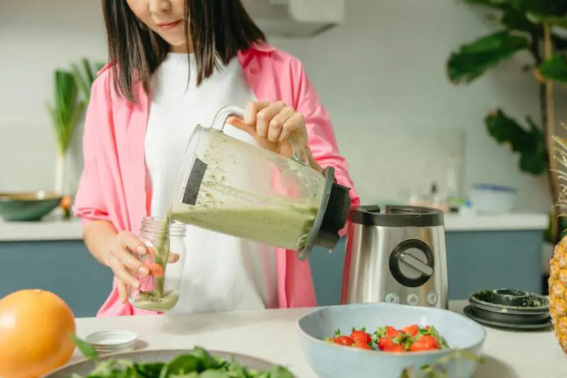 La lista della spesa per depurare il fegato: ecco i cibi che hanno un'azione detox