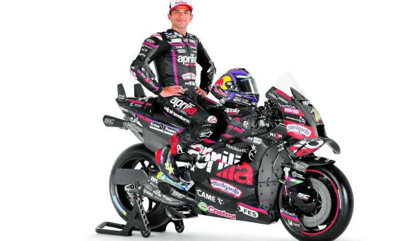 MotoGP, nuova tegola per Martin: cade in allenamento e si frattura anche l'altra mano: non ci sarà alla prima gara del Mondiale