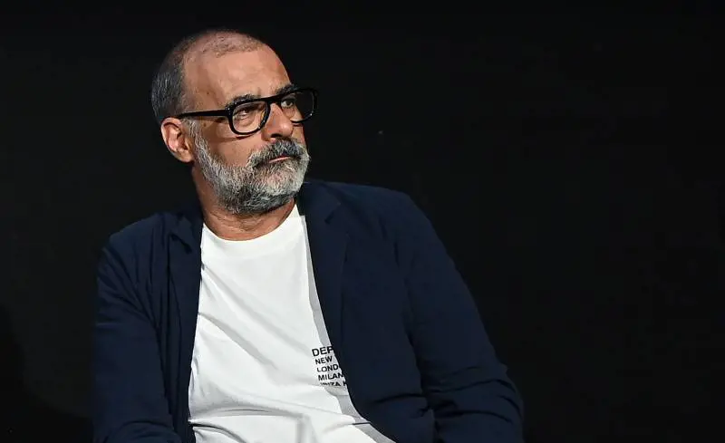 Luca Beatrice, un uomo sempre in cerca della bellezza. Tanto raffinato da adorare la cultura pop