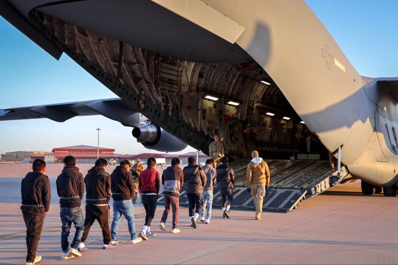 Trump verso deportazioni in Libia: svolta estrema nella stretta anti-migranti