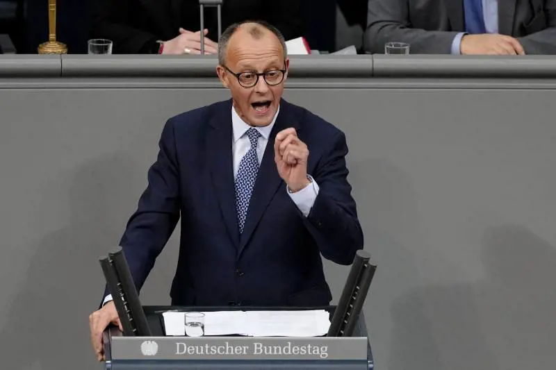 Suicidio Merz in Parlamento: Cdu e Afd bocciati sui migranti