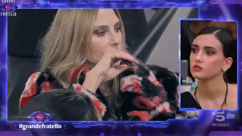 Grande Fratello, le pagelle: l'incoerenza di Zeudi Di Palma, Stefania Orlando “on fire”