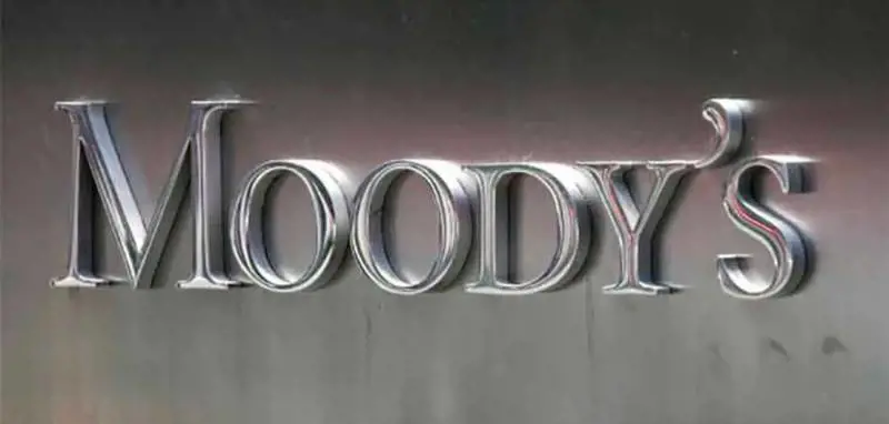 Moody’s declassa il rating degli Stati Uniti