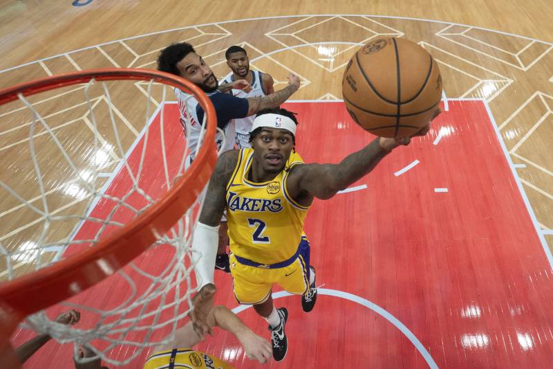 Nba, choc da 10 miliardi. I Lakers passano di mano