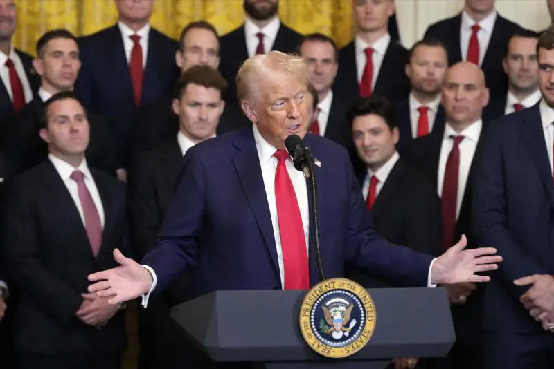 Musk, Ucraina e dazi sospesi per Messico e Canada: tutte le mosse di Trump