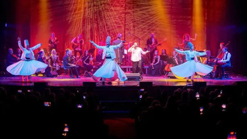 Spettacolo su Battiato, danzatrici sufi e tante hit