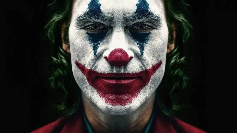 La politica del Joker. Una risata grottesca seppellirà i nemici