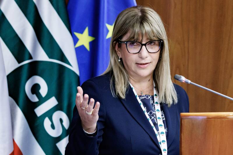 Bomba-sciopero trasporti, l'esecutivo gioca la carta della distensione. Ma Landini non ci sente
