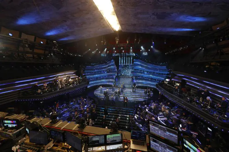 "Per Sanremo ci vuole una gara pubblica". Cosa succede ora al Festival