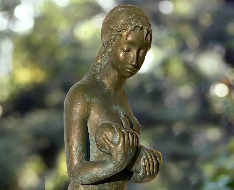 La "statua sulla maternità" ha finalmente una casa. Ecco dove sarà collocata