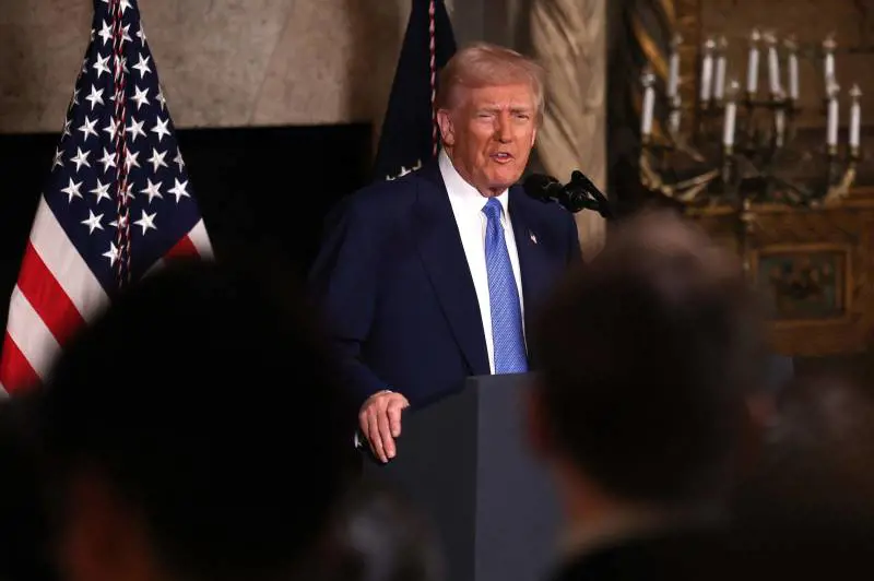 Il contratto capestro di Trump: dai giacimenti alle infrastrutture le "riparazioni" imposte a Kiev