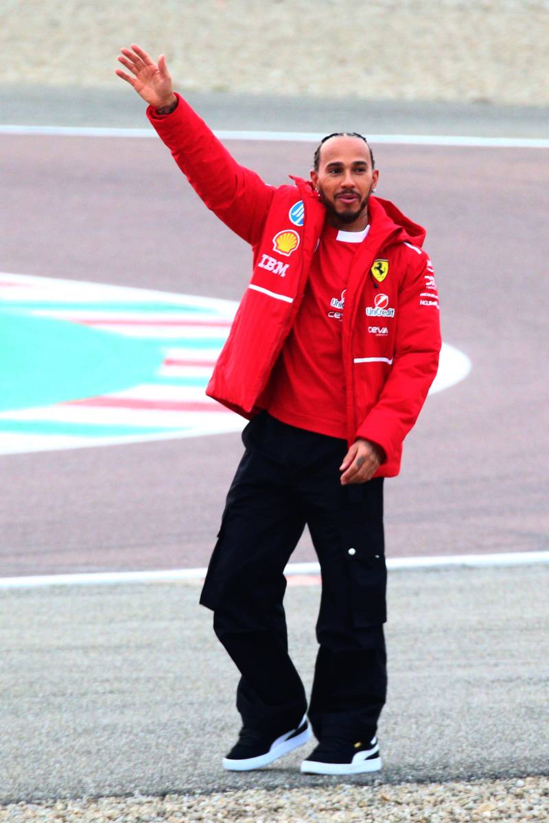 Lewis apre il luna park Ferrari