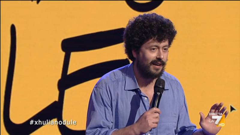 "Spero che venga un ictus a Salvini". L'attacco choc del comico a Propaganda Live