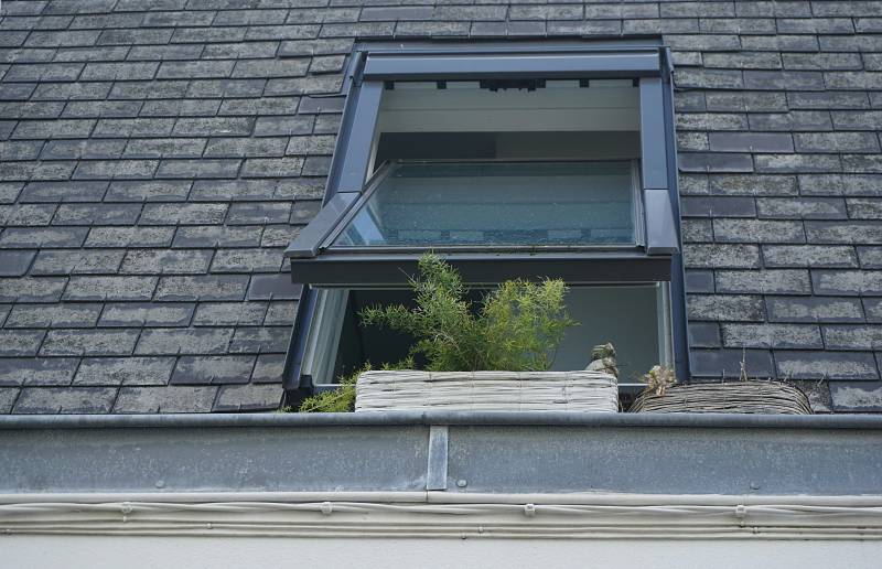 Recupero del sottotetto in condominio: quando scatta l’obbligo di indennità