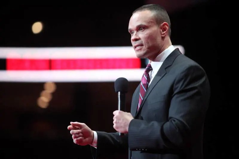 Chi è Dan Bongino, il podcaster scelto da Trump come numero due dell'Fbi
