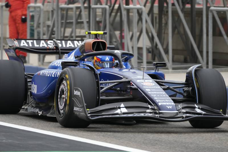 F1 Sakhir day 2 Sainz