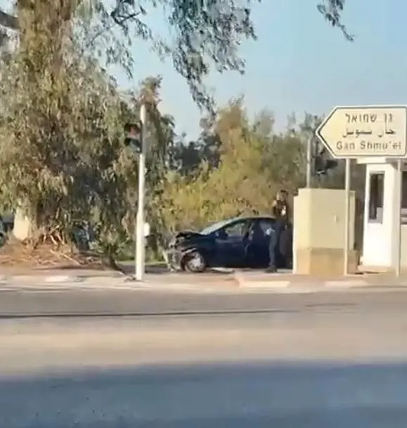 Israele, auto contro pedoni: 10 feriti ad Haifa. "Ucciso l'attentatore"