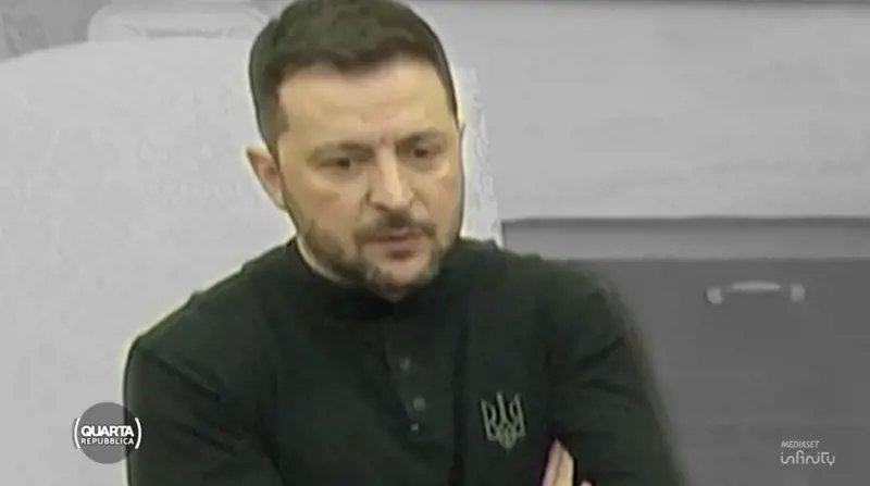"Due parole volgari". Il labiale di Zelensky: cosa gli è sfuggito nella lite con Trump