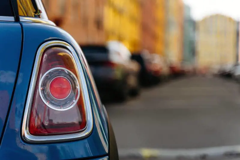 Si può vendere l'auto anche con il bollo non pagato? Ecco cosa sapere