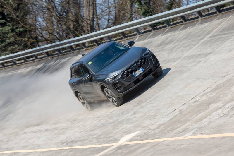 Nuova Audi Q5: eleganza e potenza sulle curve di Monza