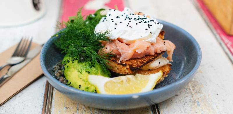 Avocado toast con salmone