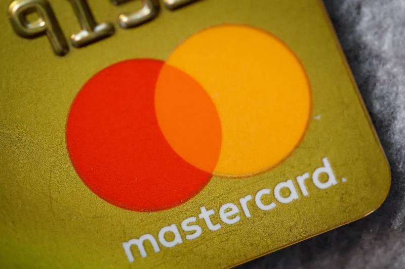 Mastercard, problemi in tutto il mondo: cosa sta succedendo