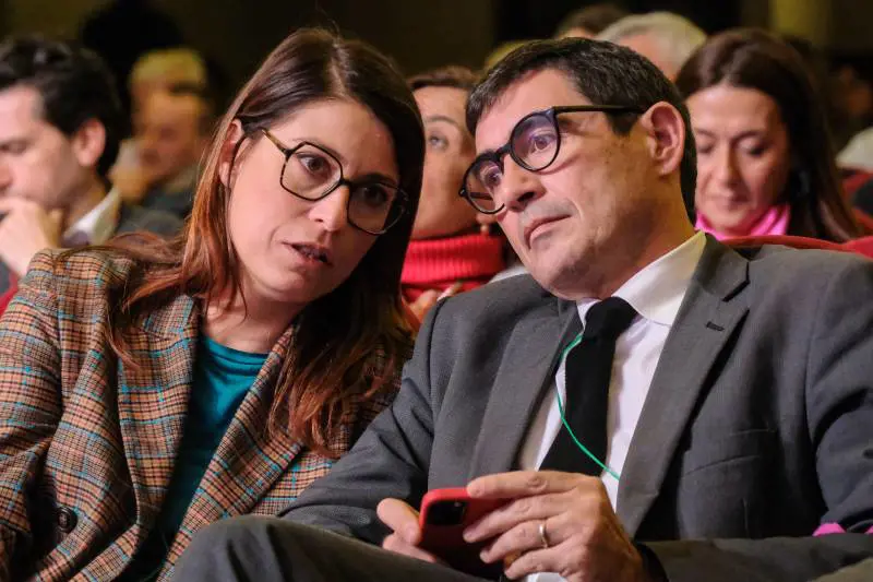 Tegola per la Piccolotti: rischia la poltrona alla Camera. Ecco perché