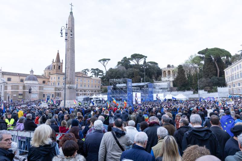 I soldi pubblici per la piazza per l'Europa, indaga la Corte dei Conti. E spuntano altre spese