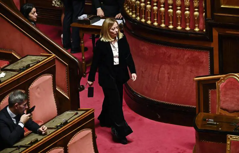 La babele delle mozioni della sinistra