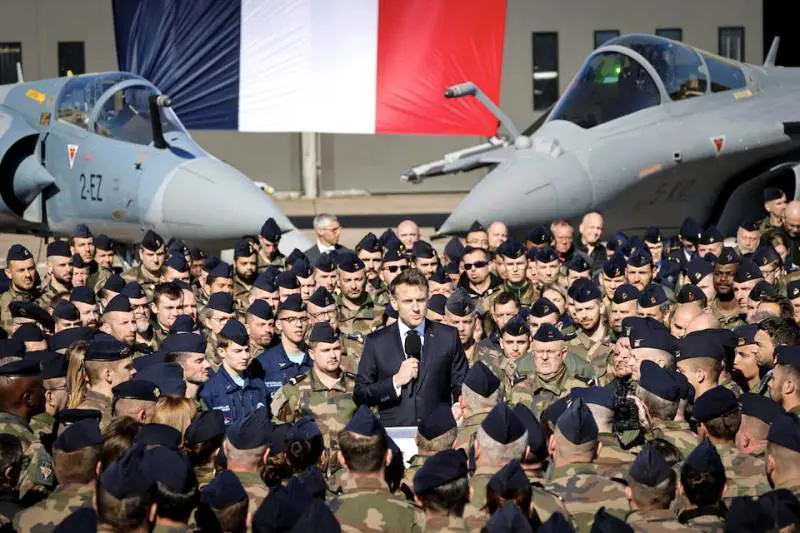 Il missile nucleare ASN4G e il super Rafale: ecco il piano segreto di Macron 