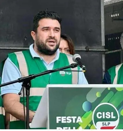 Poste Italiane: siglato l’accordo per la nuova Rete Corriere Pacchi