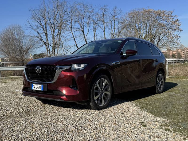 Mazda CX-80: come va e quanto consuma il sei cilindri diesel, anche sette posti