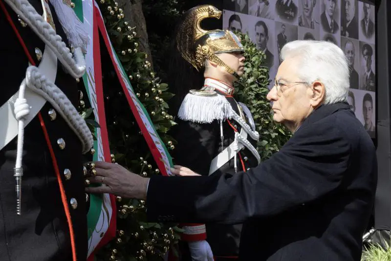 Mattarella: "Dazi inaccettabili, Ue ha la forza per contrastarli"