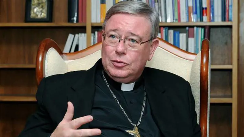 "Francesco ha zittito i complottisti. Delegherà, ma la Chiesa resta lui"