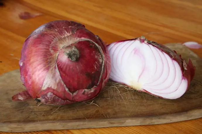 Salame di Varzi e Cipolla di Breme, la tavola ha sapori unici