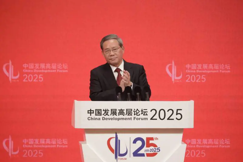 La Cina corteggia gli investitori stranieri e guarda al futuro