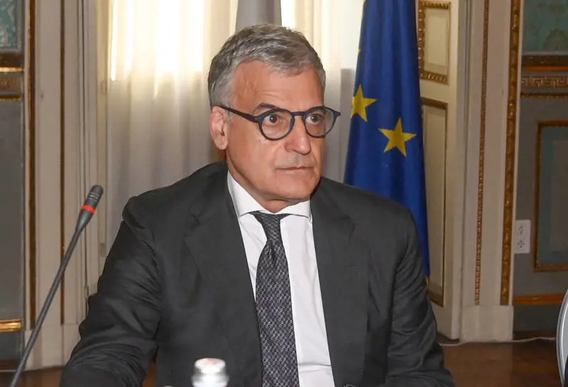 "Zone rosse" prorogate per tutta l'estate: sorvegliate speciali pure via Padova e Colonne