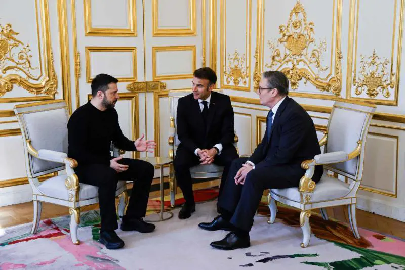 Macron e Starmer rompono gli indugi: una task force a Kiev
