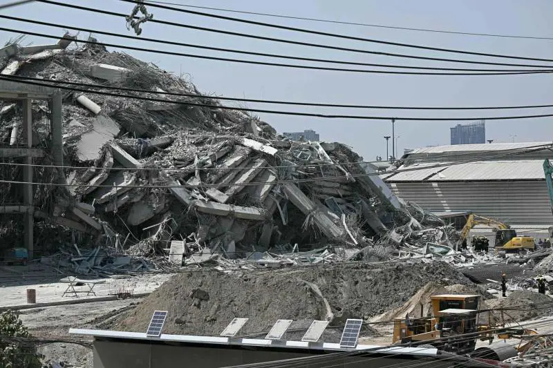 Una delle tante immagini di devastazione provocate dal terremoto in Myanmar