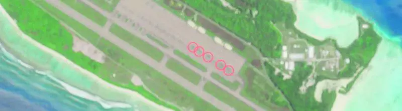 Bombardieri e minacce. Gli Usa avvertono l'Iran