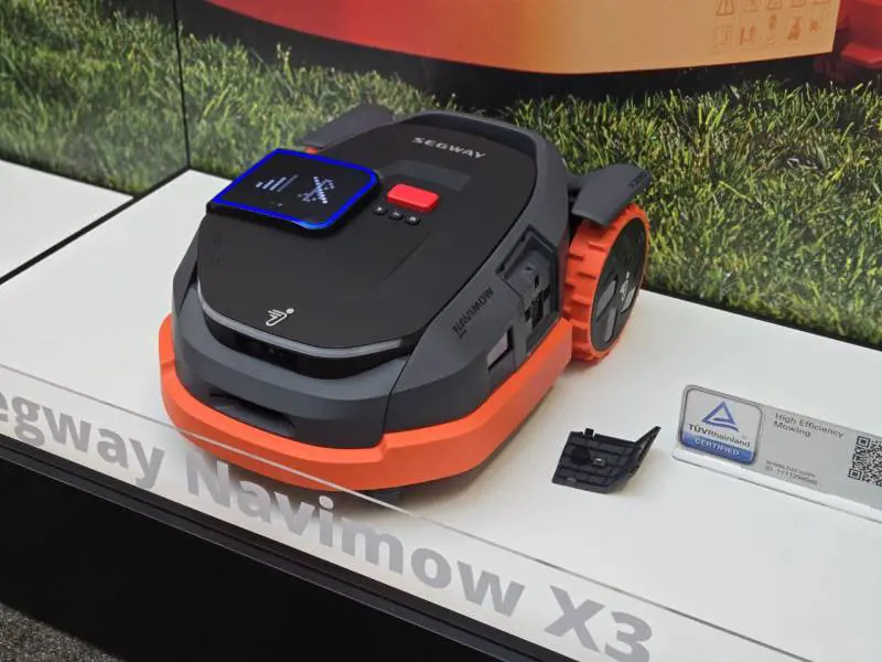Segway lancia Navimow X3: robot tagliaerba con IA e controllo di trazione