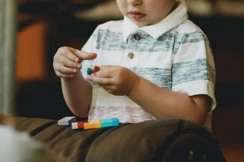 Un 2 aprile tutto blu: è la Giornata della consapevolezza sull’autismo