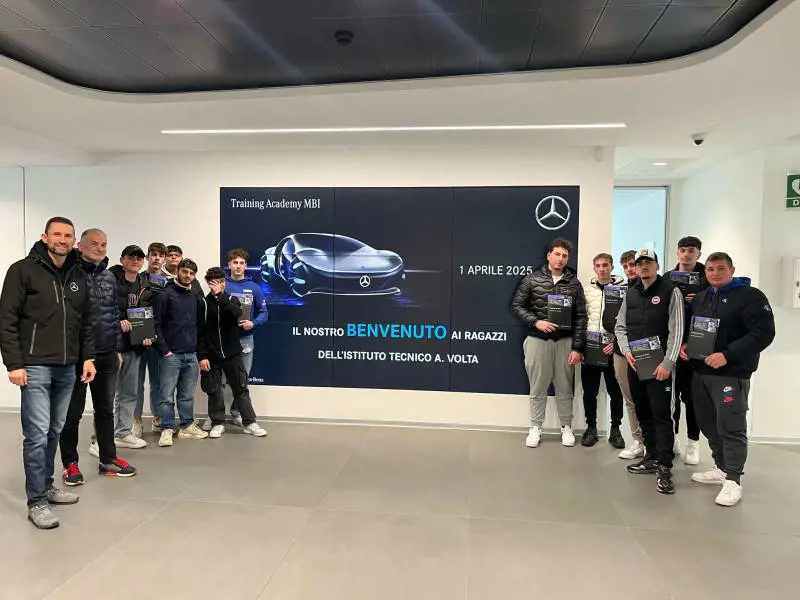 #I drive Mercedes-Benz, il programma dedicato ai giovani che entrano nel mondo del lavoro 
