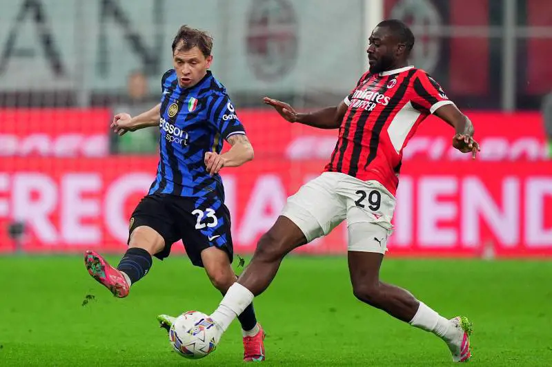 Coppa Italia, finisce 1-1 il derby d'andata tra Milan e Inter: Calhanoglu risponde ad Abraham